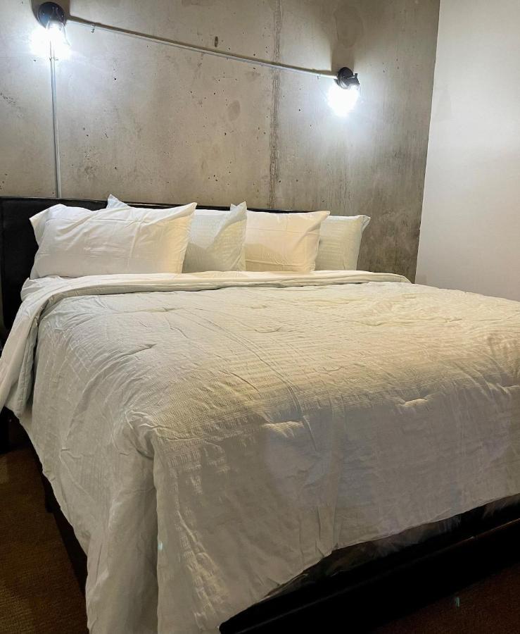 Loft Living Downtown At Its Best! Very Spacious Phoenix Dış mekan fotoğraf